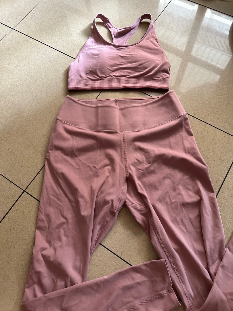 Legging Sport AIRISM Femme Noir Taille S – Activewear, Taille Mi-Haute (Très Bon État)