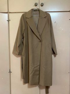 (Category: ) located in . Submitted by caufl.clothes (Listing ID 1259396349, Image 1). Description: .