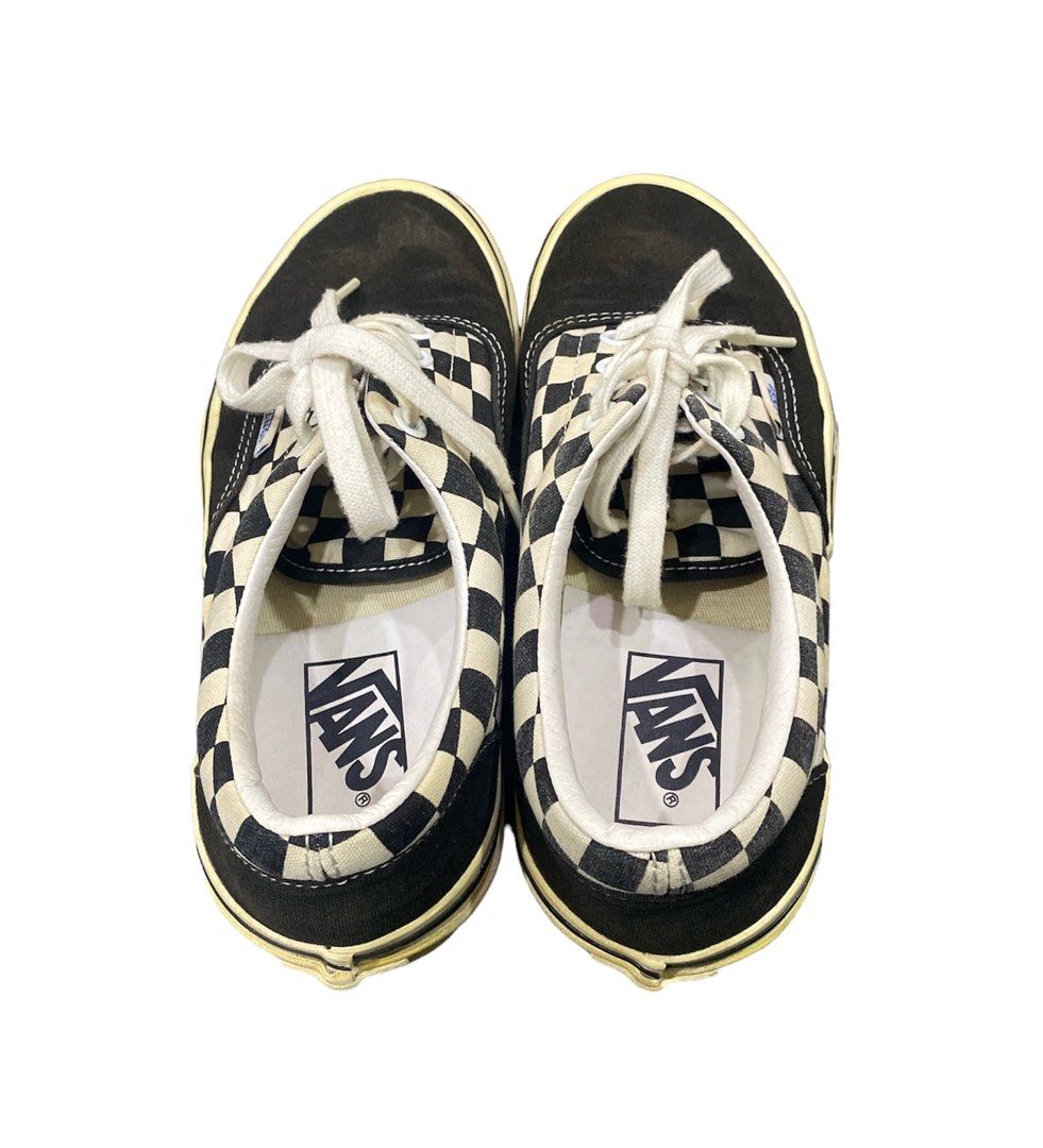 Vans online checkered skateboard