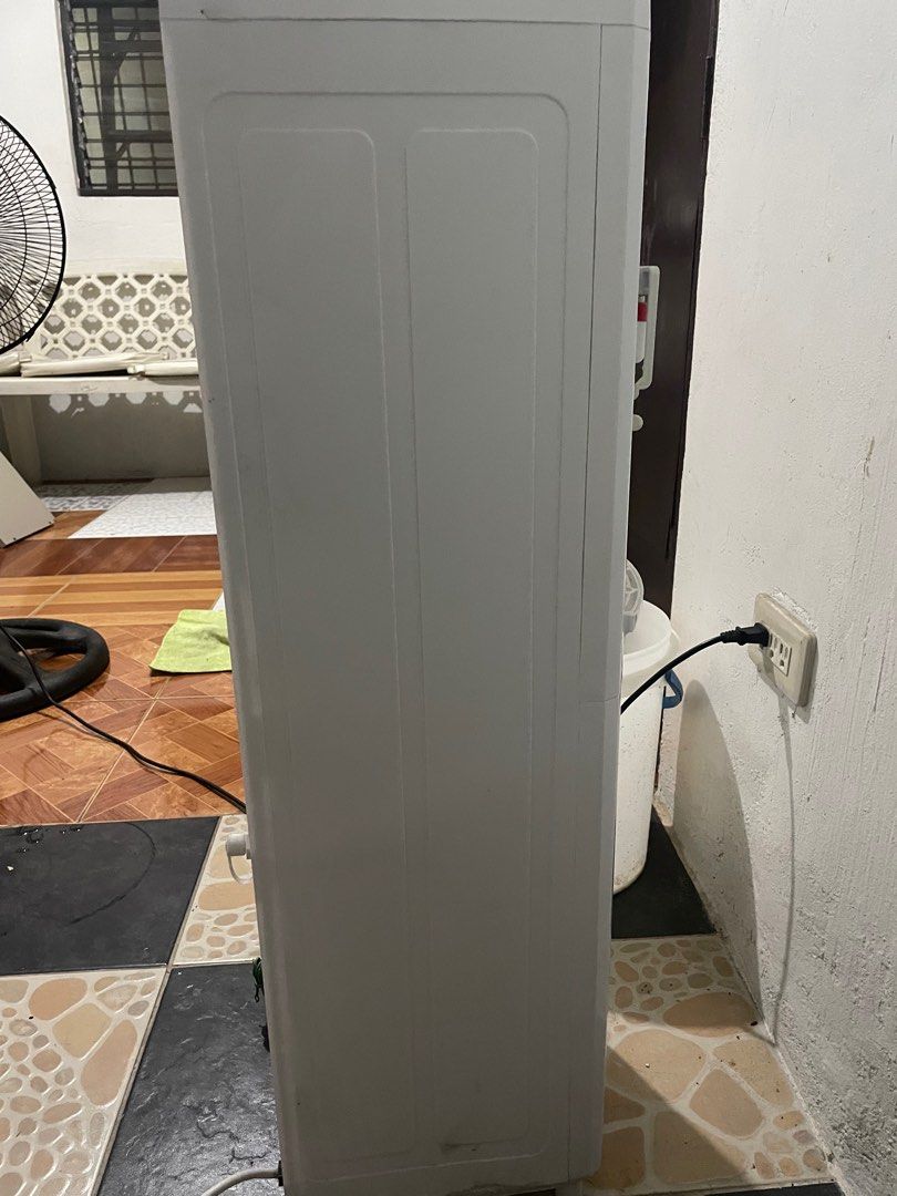 Xtreme Water Dispenser XWD012W, TV & Home Appliances, Kitchen