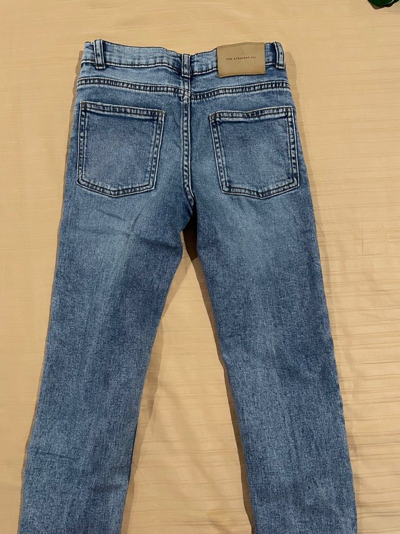 Zara Straight Pants for Boys (Category: Babies & Kids Fashion) located in Pasig City. Submitted by chie_store (Listing ID 1259434515, Image 2). Description: Used very few time only Good condition, no damage Authentic Zara pants Price firm..