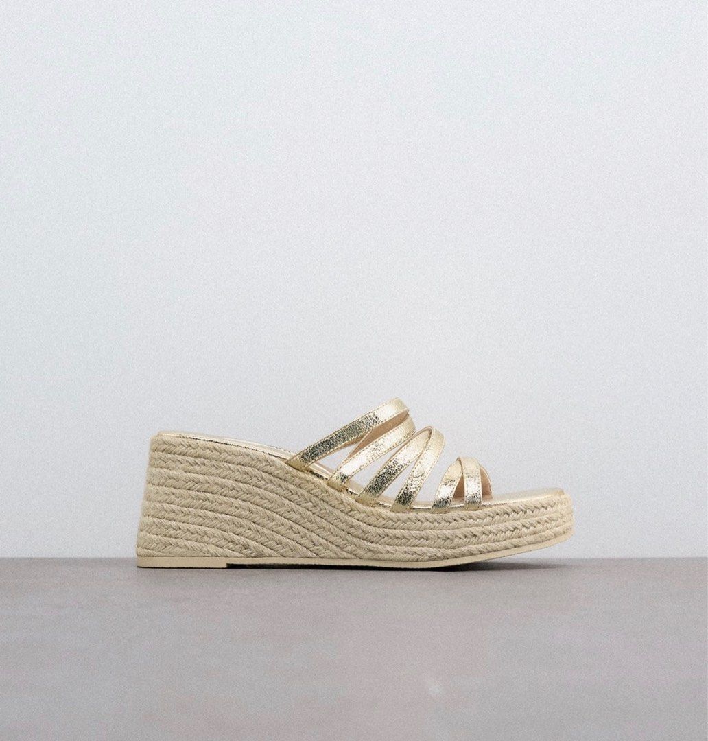 Gold color cheap wedges