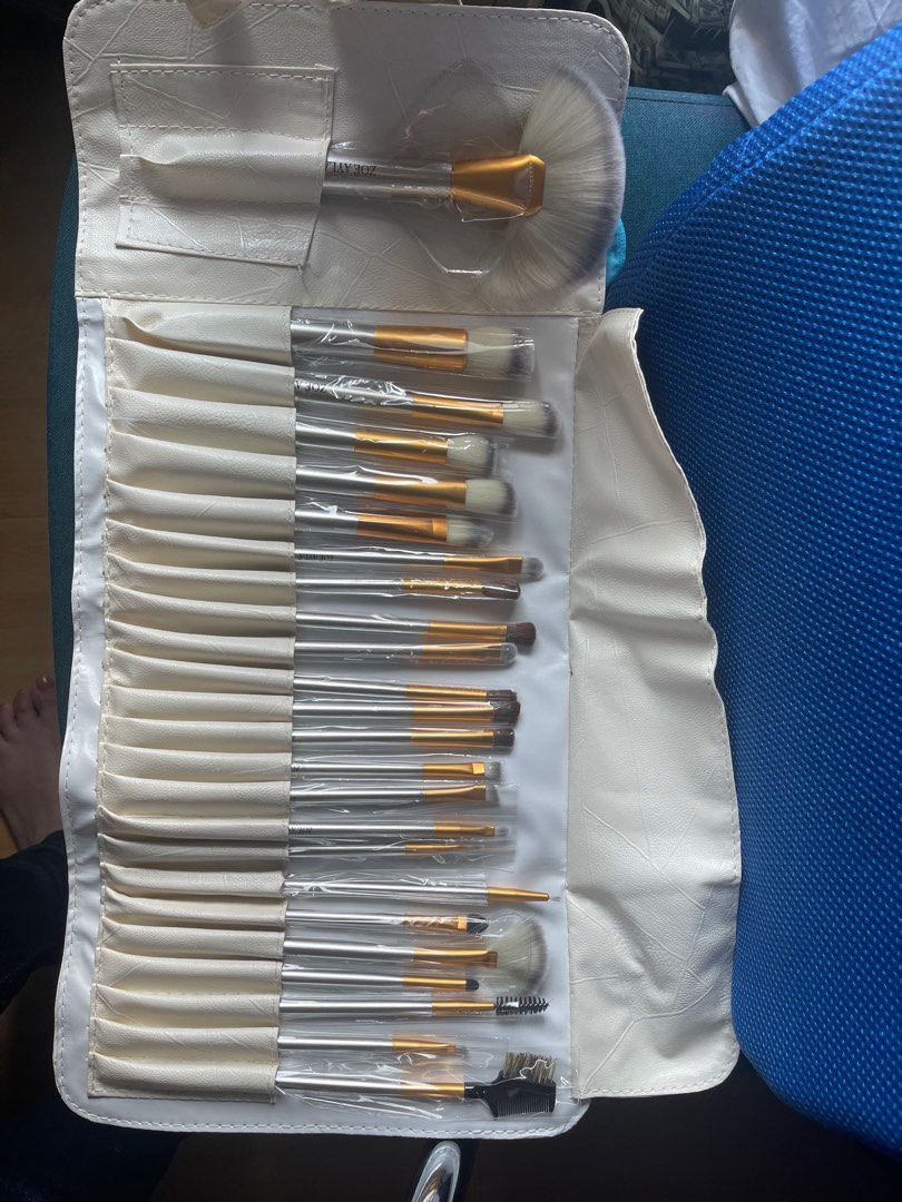 Zoe ayla makeup brush set, Beauty & Personal Care, Face, Makeup on