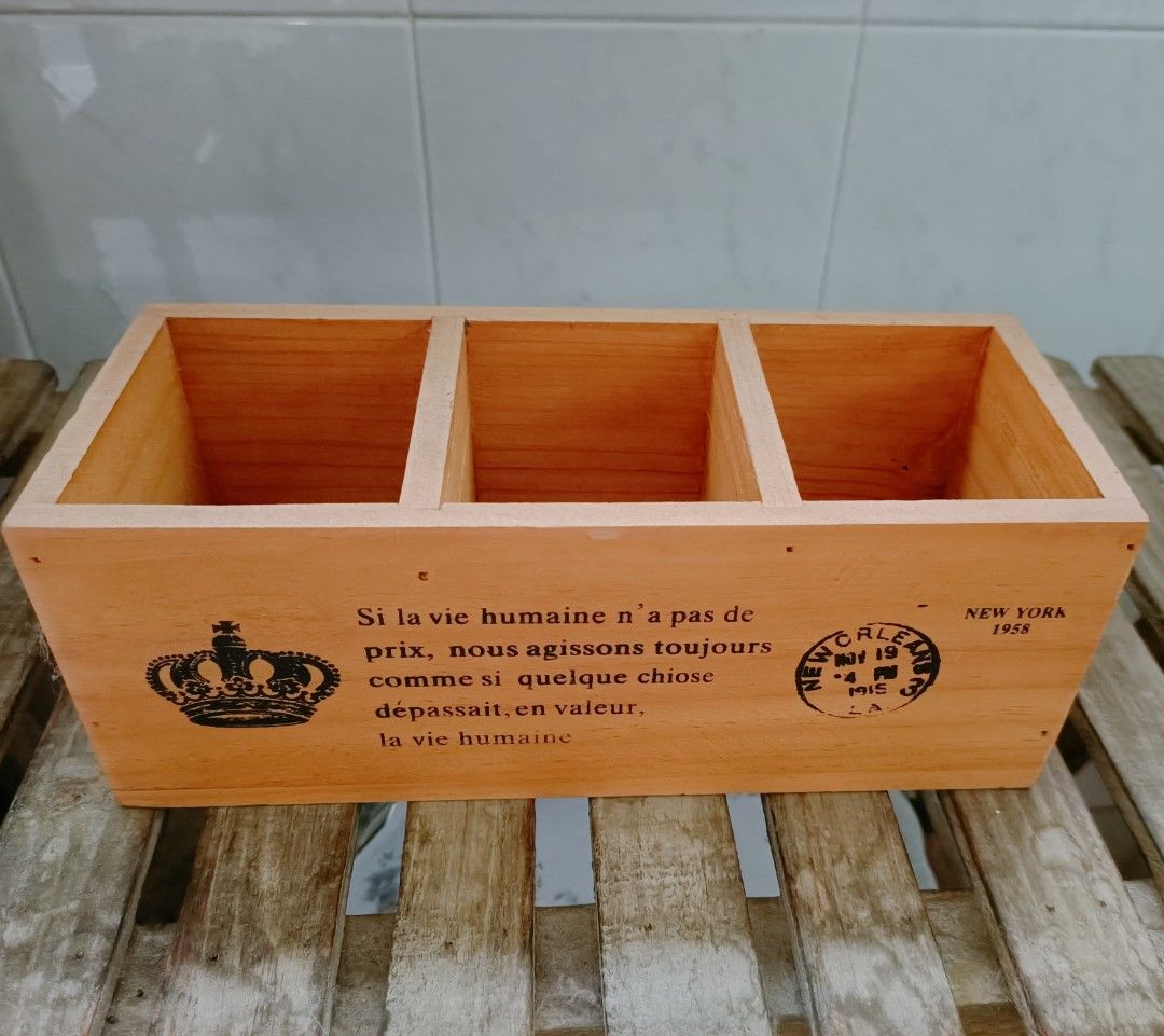 3-Compartment Wooden Box, Hobbies & Toys, Memorabilia & Collectibles ...
