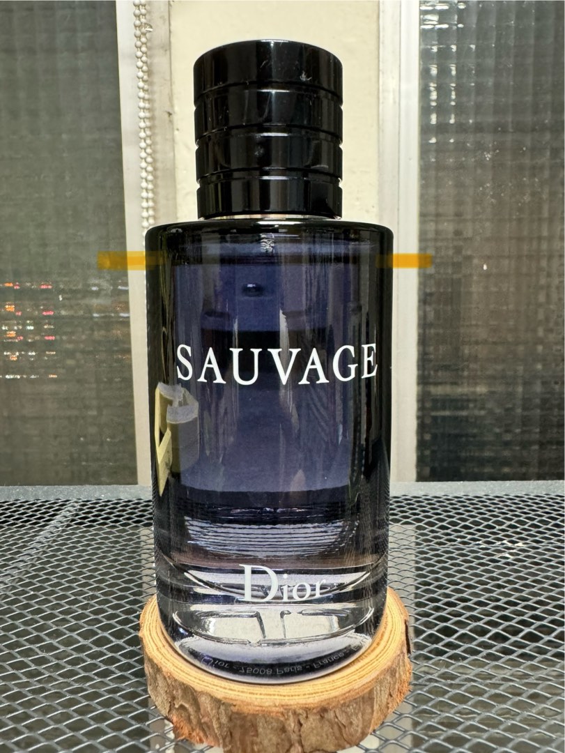 Dior SAUVAGE 曠野之心淡香水EDT 100ml, 美妝保養, 香體噴霧在旋轉拍賣