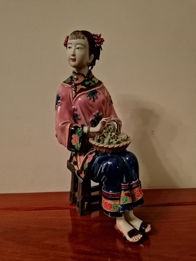 林偉東陶瓷公仔（殘品）, 興趣及遊戲, 玩具& 遊戲類- Carousell