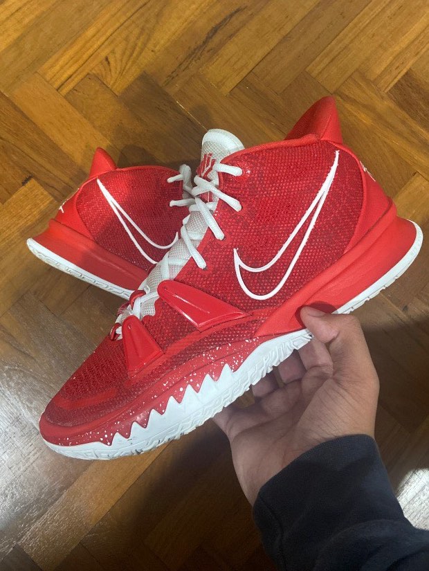 Kyrie 11 red hot sale