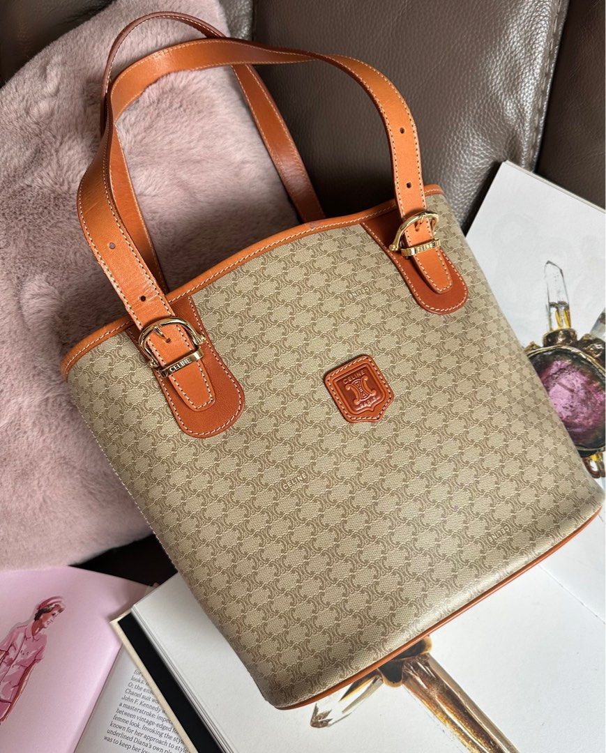 多年正版正貨商標門市現貨極美品Vintage celine beige macadam