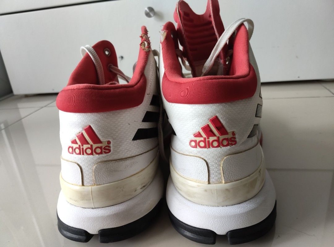 adidas sprintframe basketball shoe Men s Fashion Footwear