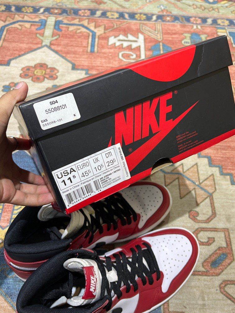 Nike Air Jordan 1 Retro High OG Chicago 2015 Size 12 555088-101