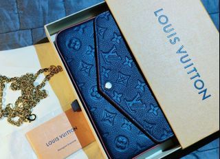 LV M59681 Louis Vuitton In The Loop Trio Pouch Monogram [ehts_107606611] -  $270.00 : Best Quality Fake designer