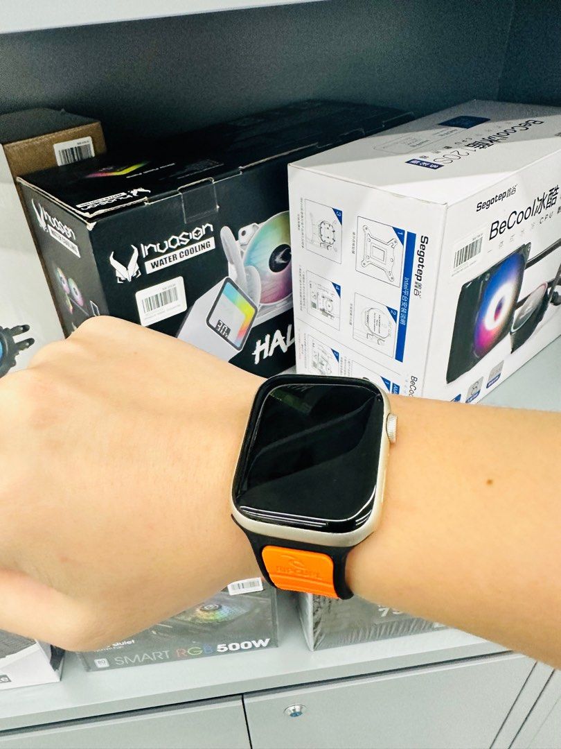 APPLE WATCH SILICONE CASE Mobile Phones Gadgets Wearables