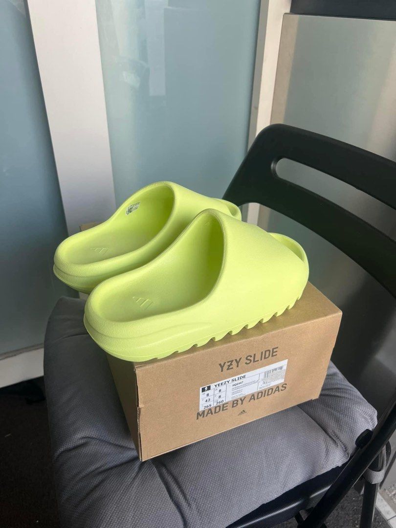 Yeezy cheap glow stock