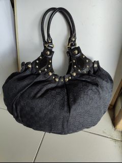 BNWT Gucci Denim monogram handbag!  Monogram handbag, Gucci denim, Clothes  design