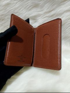 Really want an LV cardholder. Reviews or pics? - Rolex Forums