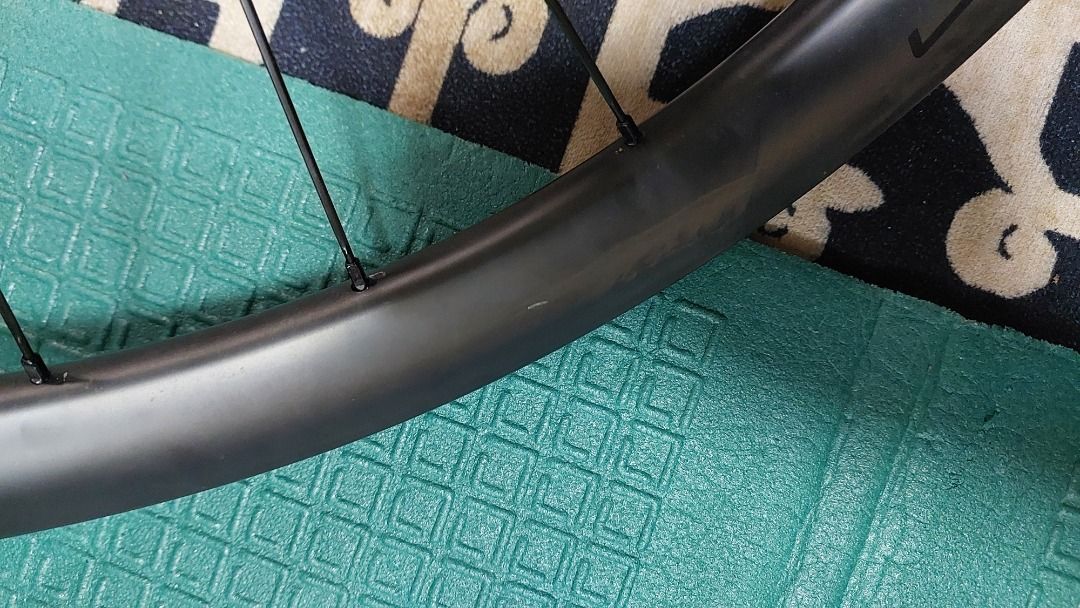 Avian store carbon rims