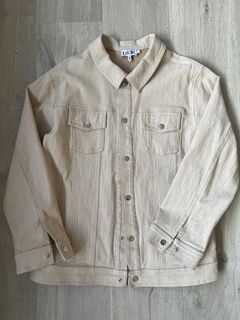 （分類：）位於 。 由 findinganewhome 提交（商品編號 1259475864，圖片 1）。簡介： 。