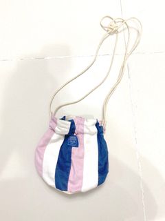 （分類：）位於 。 由 belleeeee__ 提交（商品編號 1259525890，圖片 1）。簡介： 。