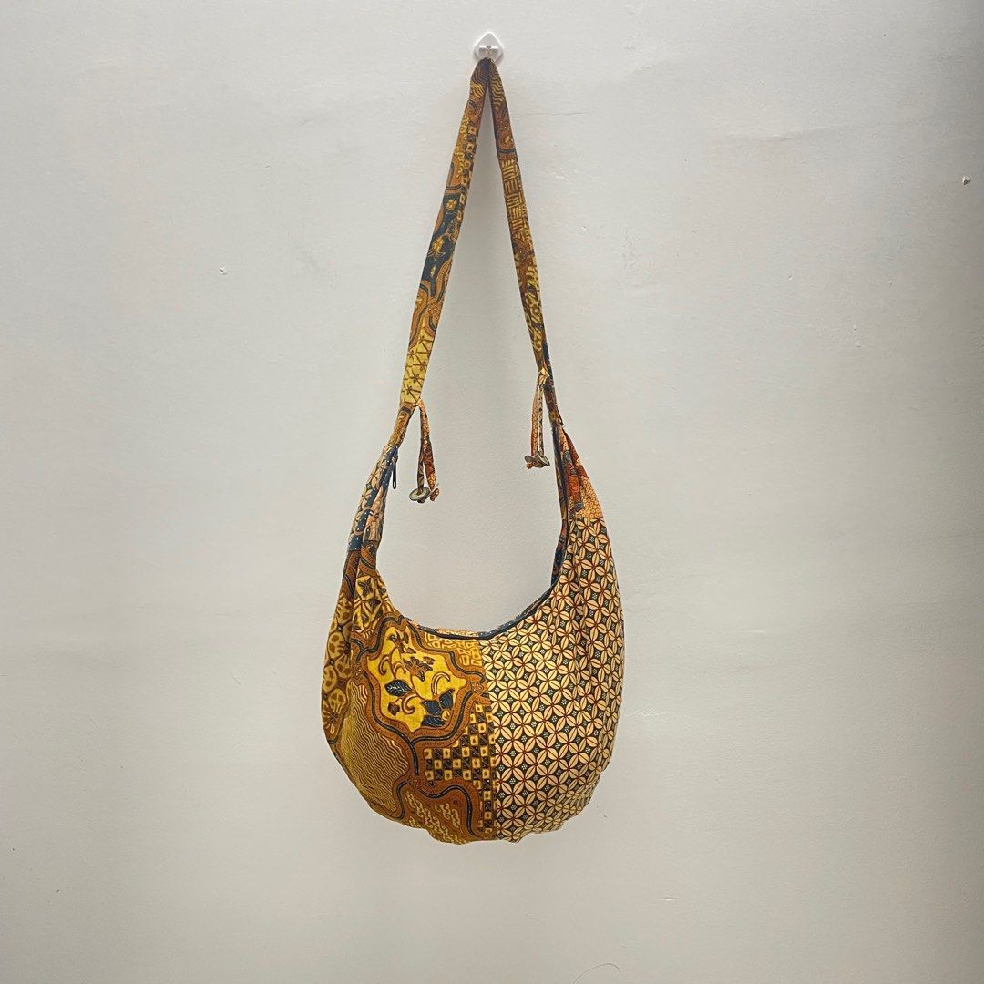 SALE BATIK BAG ROUND MINI SHOULDER CROSS BODY BEG SIZE LARGE