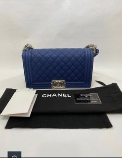 (Category: ) located in . Submitted by vanityshopper (Listing ID 1259456724, Image 1). Description: .