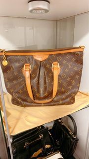 Reserved‼️)AUTHENTIC 💖Super Rare & Very Hard to Get 💖Bnib Louis Vuitton  Neo Noe Monogram Canvas with Noir Leather , Luxury, Bags & Wallets on  Carousell