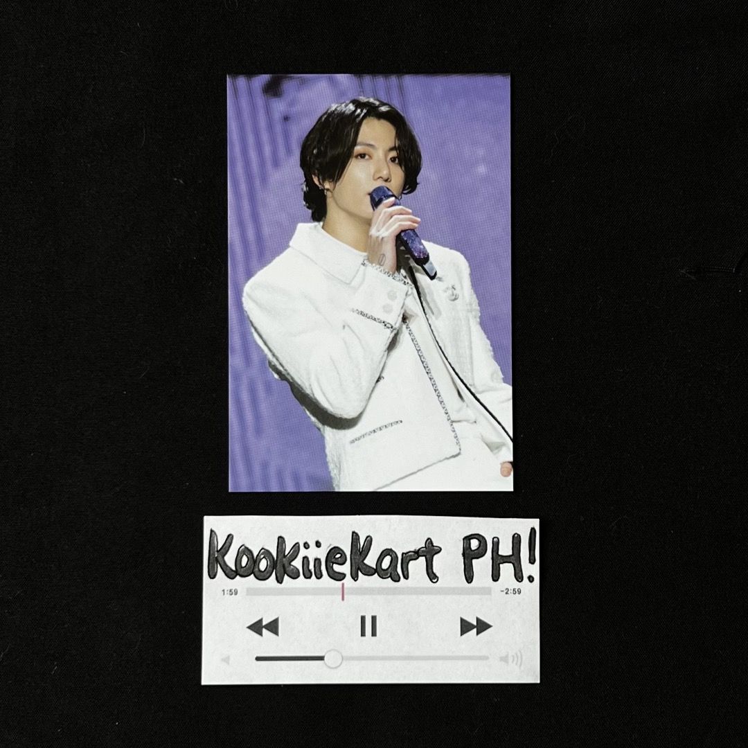 BTS Jungkook HYBE Mic Badge Photocard Mini PC JK, Hobbies & Toys, Memorabilia & Collectibles, K