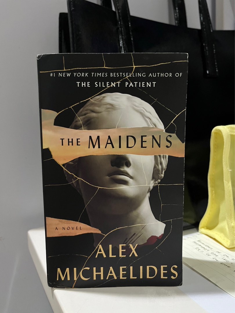 Buku Import The Silent Patient The Maidens Pocket Book Alex Michaelides, Buku & Alat Tulis, Buku
