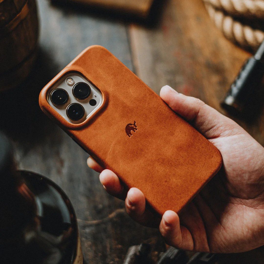 Bullstrap iPhone 15 Pro Max Leather Case Full Grain Leather