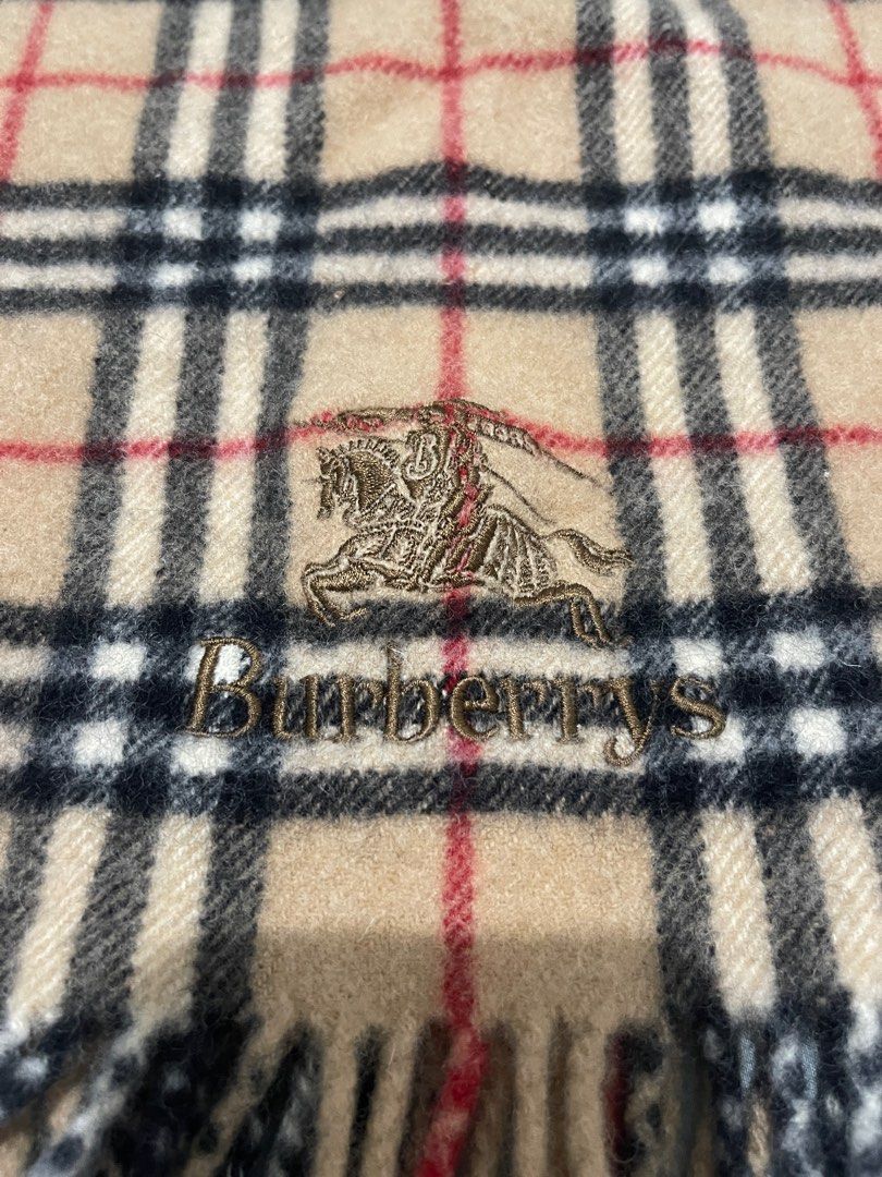Burberry scarf made hot sale in japan