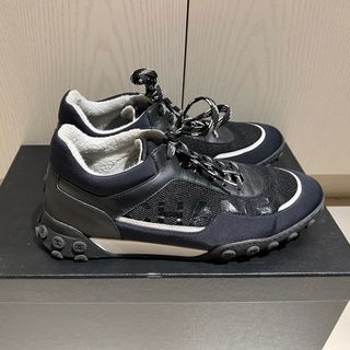 Chanel Sneakers Black White size 42