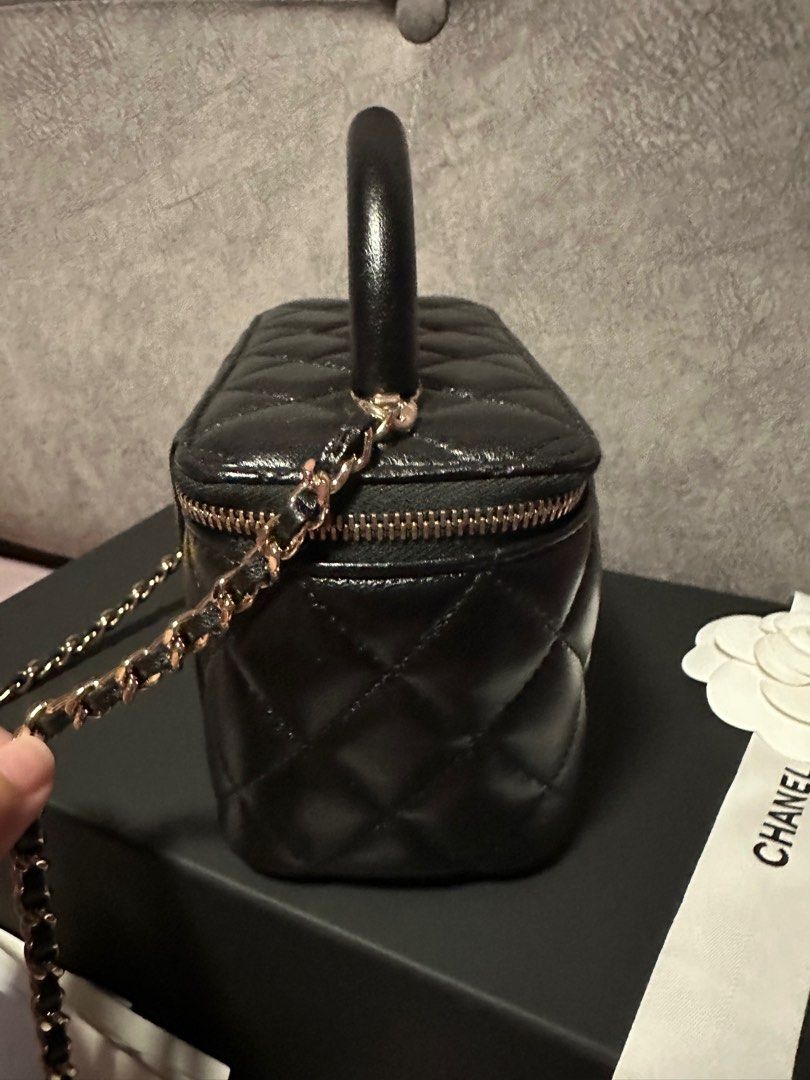 CHANEL MINI VANITY WITH CHAIN UNBOXING 