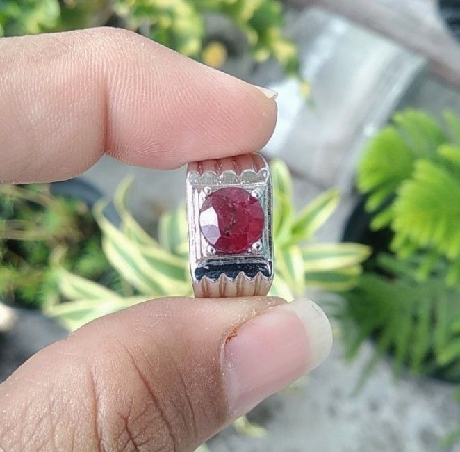 Batu shop red ruby