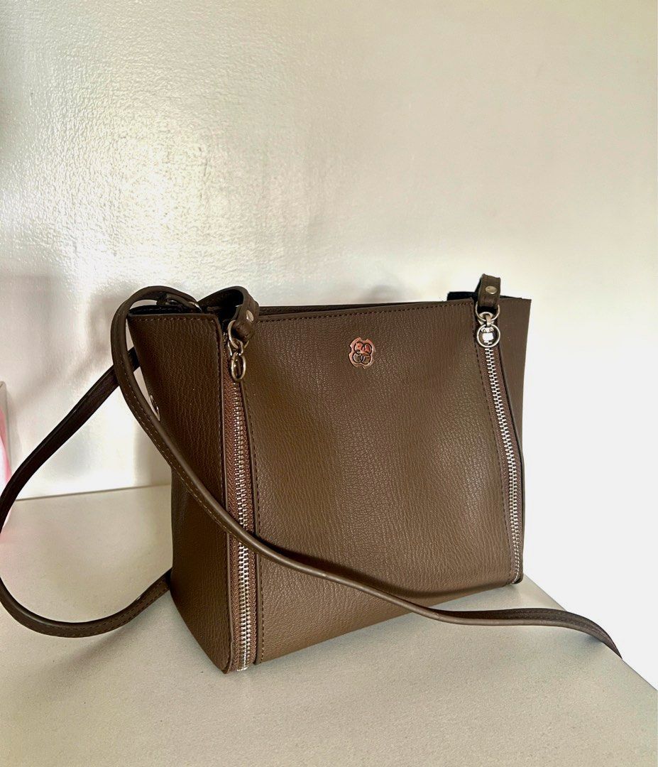 CLN KATHALIA SLING BAG, Women's Fashion, Bags & Wallets, Cross-body Bags on  Carousell