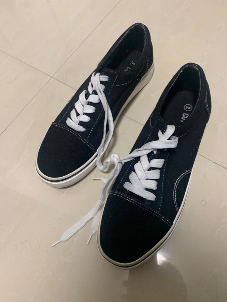 Cotton on 2025 black shoes
