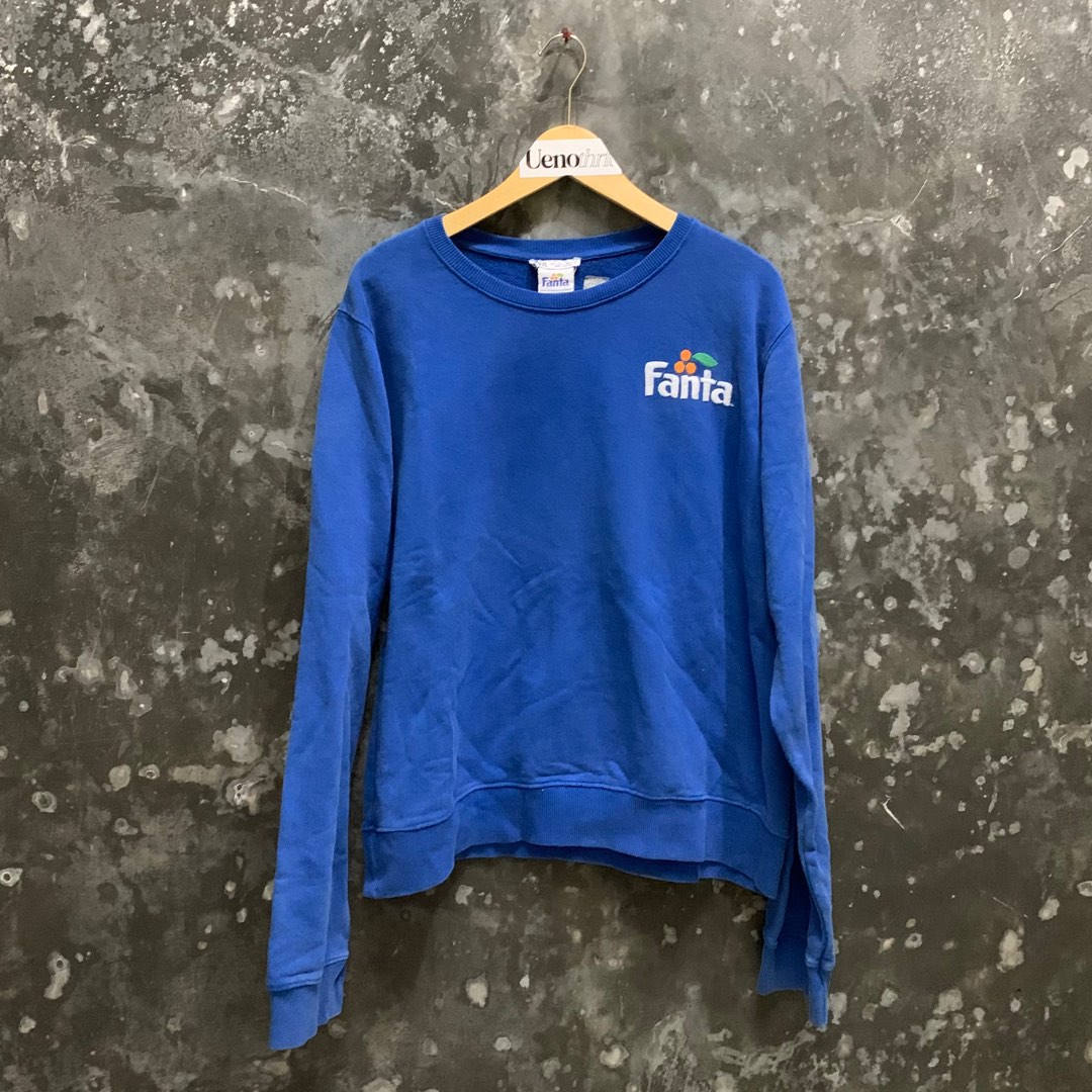 Crewneck zara x fanta official biru, Fesyen Pria, Pakaian , Atasan di