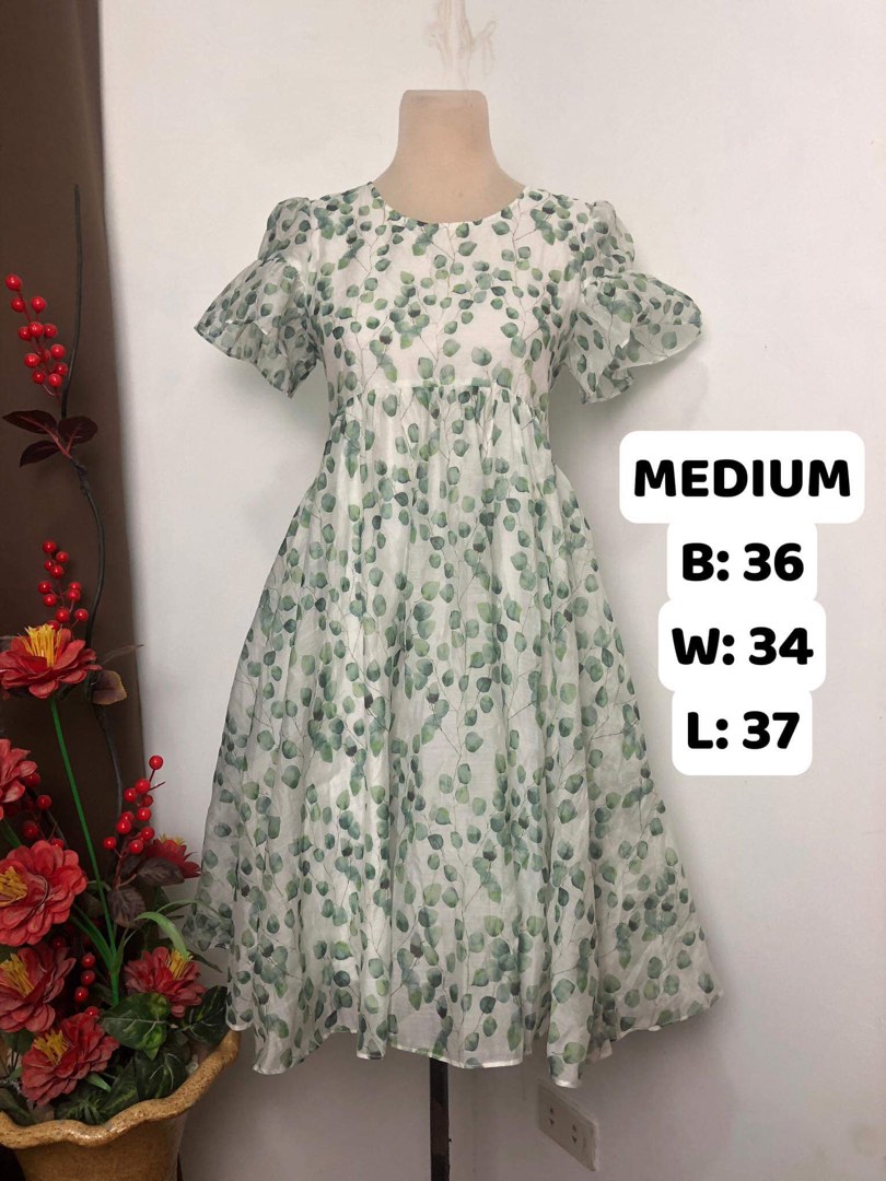 Doll dress Green leaves, Women's Fashion, Dresses & Sets, Dresses on