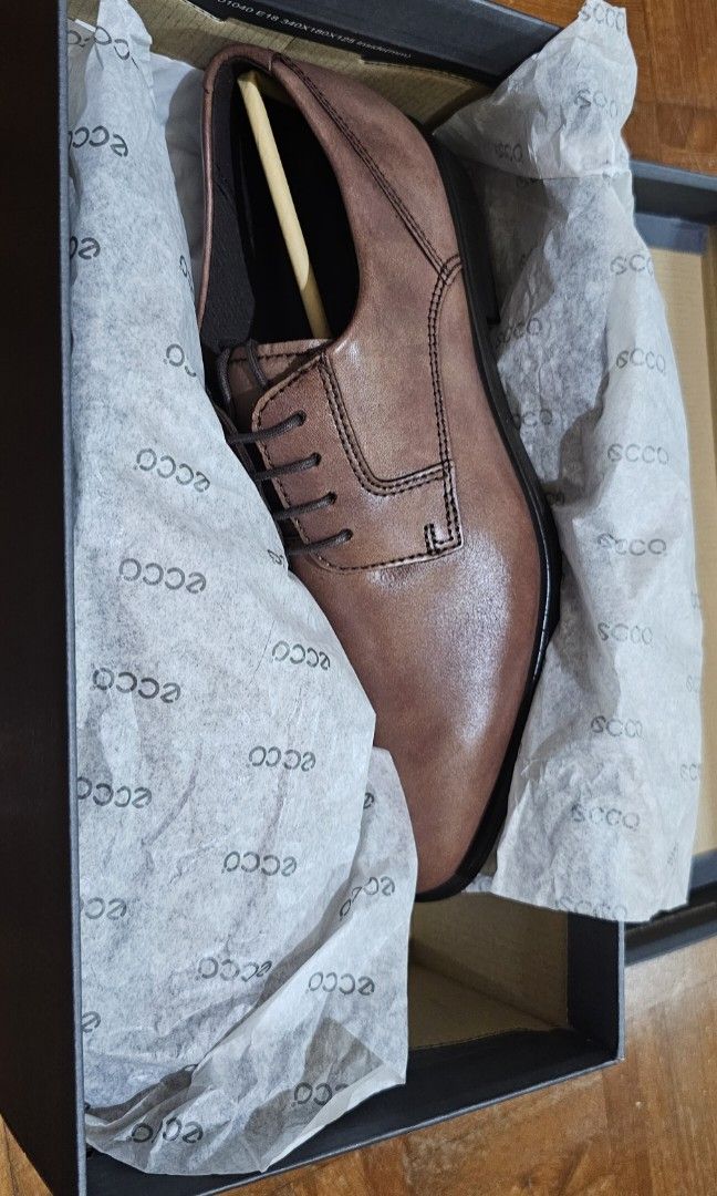 Ecco Queenstown Brown, Men's Fashion, Footwear, Dress Shoes on Carousell