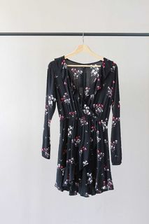 (Category: ) located in . Submitted by SO_Outlet (Listing ID 1259489657, Image 1). Description: .