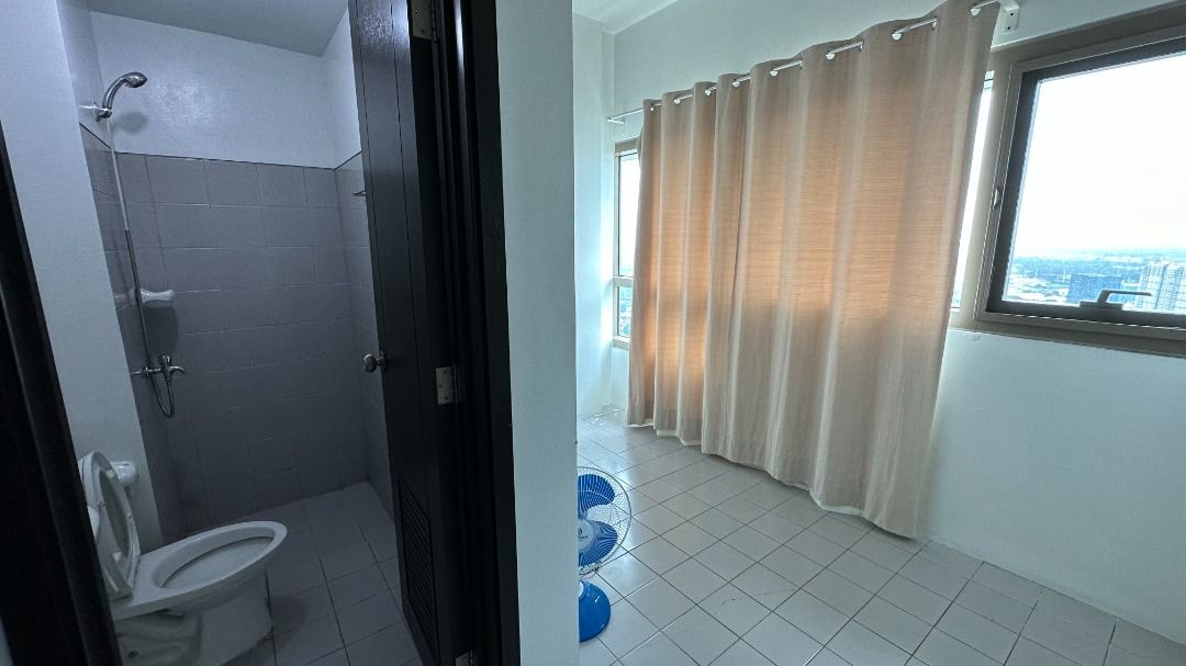 For Lease 2BR The Residences at Greenbelt TRAG Makati Condo For Rent