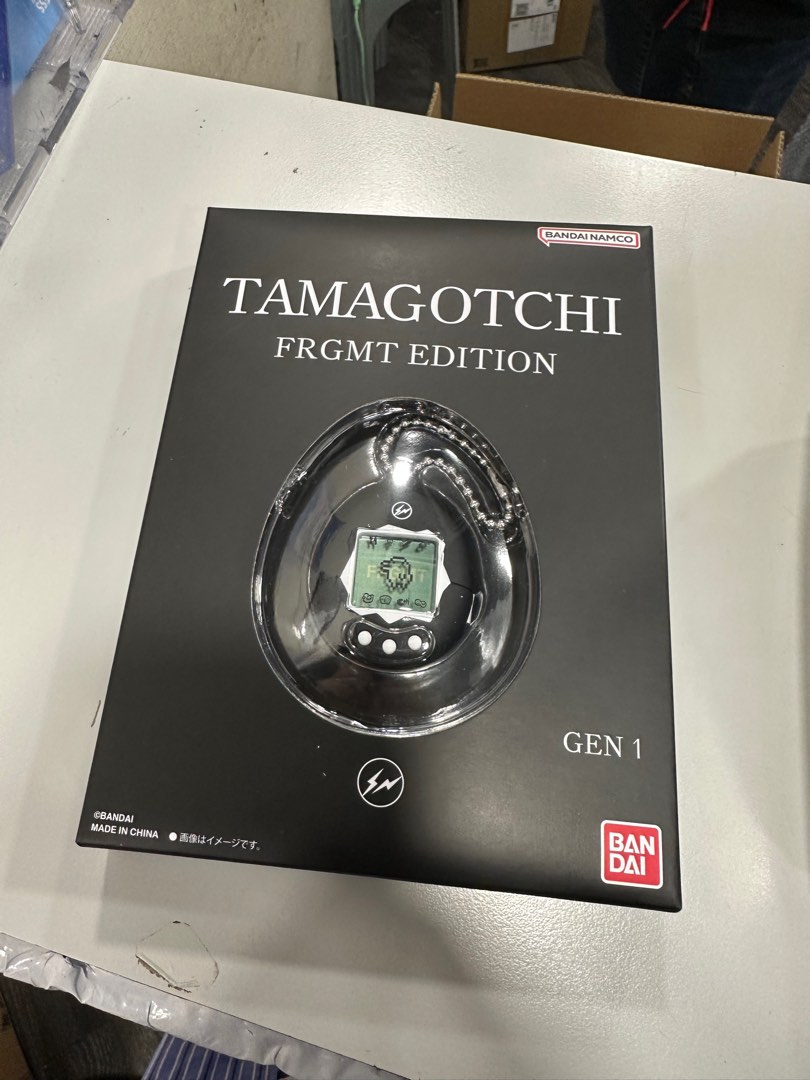 Fragment Tamagotchi 他媽哥池, 興趣及遊戲, 玩具& 遊戲類- Carousell