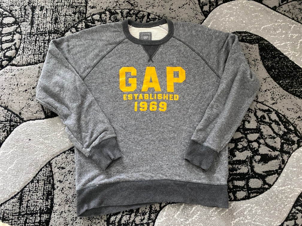 Grey sales gap sweatshirt