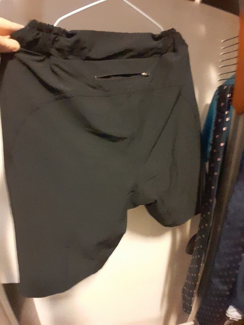 Giant cycling shorts with padding Men s Fashion Activewear on