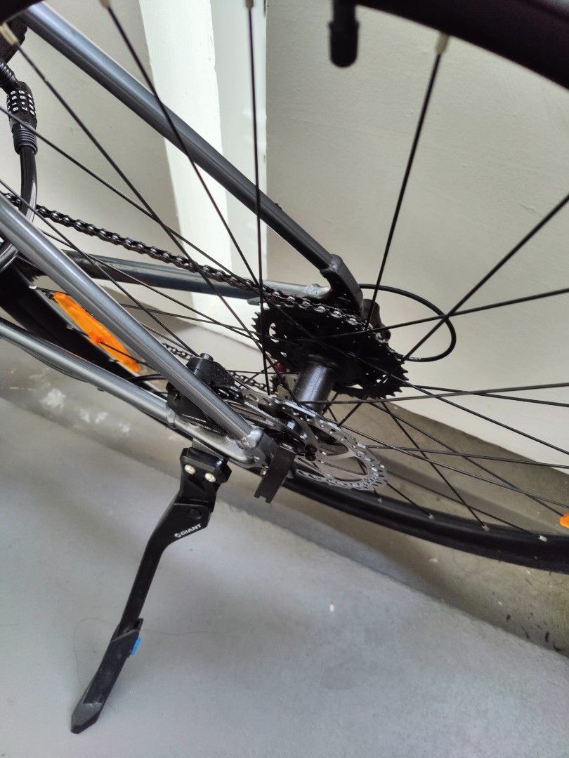 giant escape 1 hybrid bike