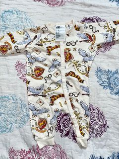 (Category: ) located in . Submitted by prelovedclosets__ (Listing ID 1259574425, Image 1). Description: .