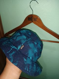 (Category: ) located in . Submitted by thriftsanity (Listing ID 1259543799, Image 1). Description: .