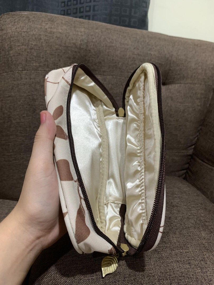 Japanese Pouch Design Japan pouch, Women's Fashion, Bags & Wallets, Purses & Pouches on Carousell