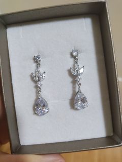 (Category: ) located in . Submitted by clncloset (Listing ID 1259599158, Image 1). Description: .