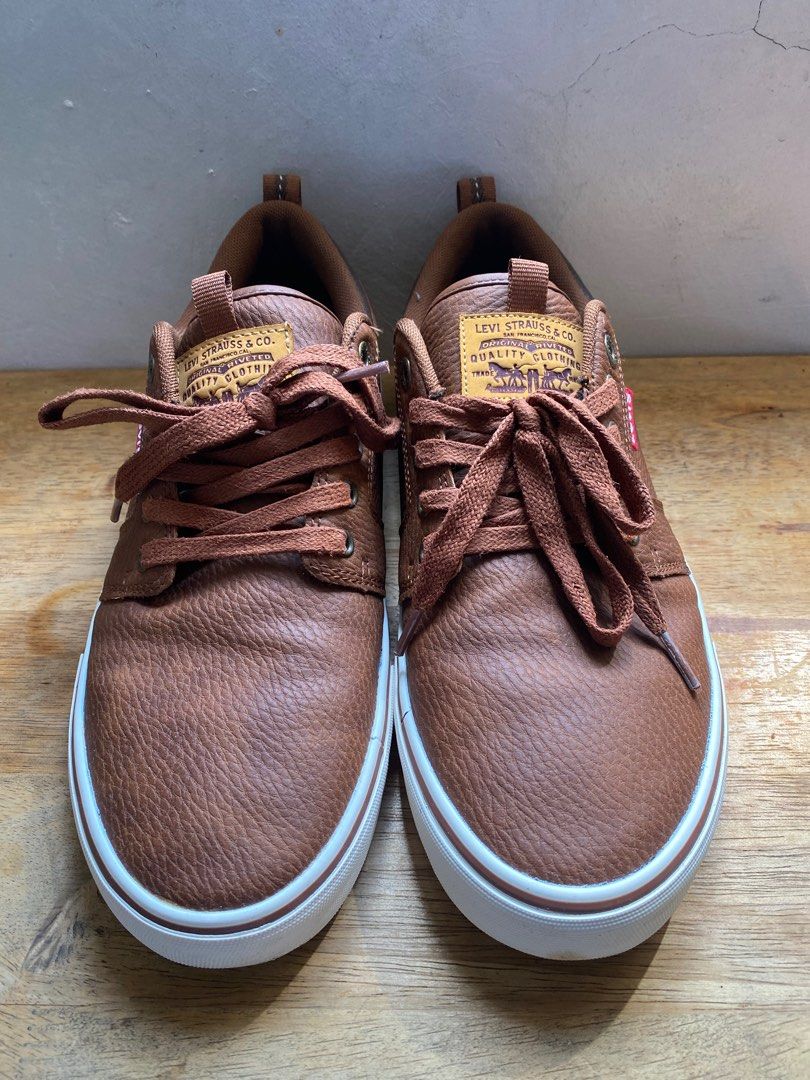 Leather levi deals shoes