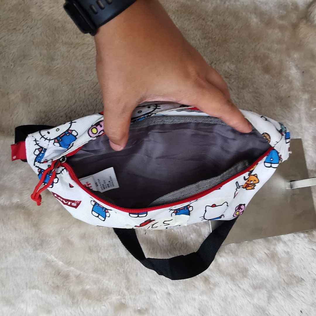 levis hello kitty sling