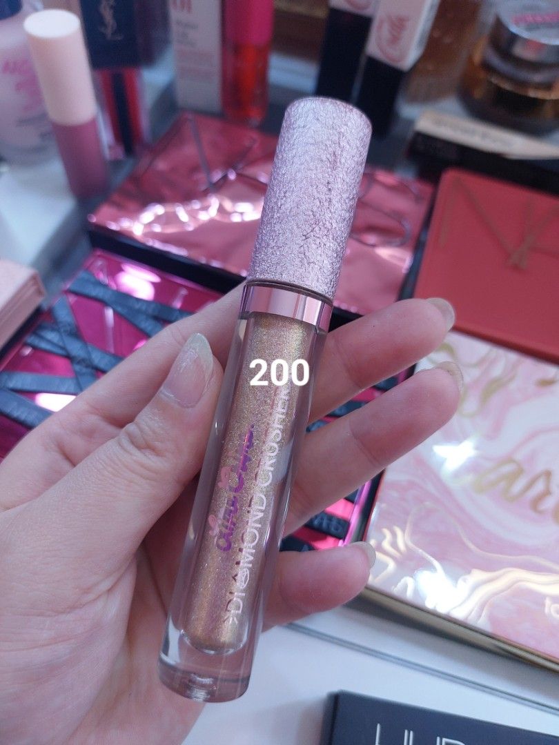Limecrime diamond crushers (Category: Makeup) located in Antipolo. Submitted by jecxxiz (Listing ID 1259459630, Image 1). Description: .